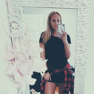 Meet your Posher, Courtney